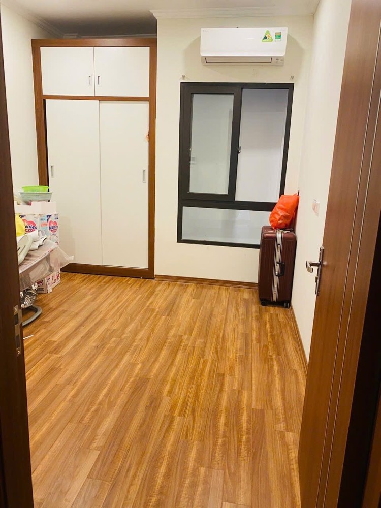 NHÀ PHỐ LẠC LONG QUÂN 45M 5T 11,6 TỶ GẦN ĐƯỜNG Ô TÔ- GẦN HỒ TÂY-VỊ TRÍ ĐẸP