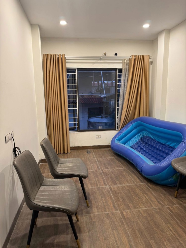 NHÀ PHỐ LẠC LONG QUÂN 45M 5T 11,6 TỶ GẦN ĐƯỜNG Ô TÔ- GẦN HỒ TÂY-VỊ TRÍ ĐẸP