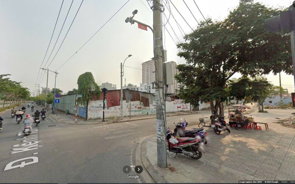 Bán đất mặt tiền 80x30m giá 330 tỷ Đường Kênh Tân Hóa