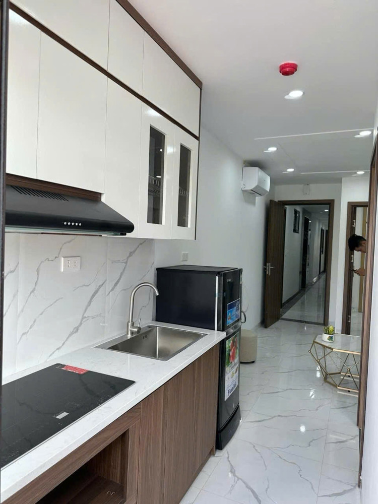 NHÀ ĐẸP 7 TẦNG THANG MÁY CỔ NHUẾ, 80M2 GIÁ 13,5 TỶ BAO BỌC XUNG QUANH BỞI 3 TRƯỜNG ĐẠI HỌC LỚN