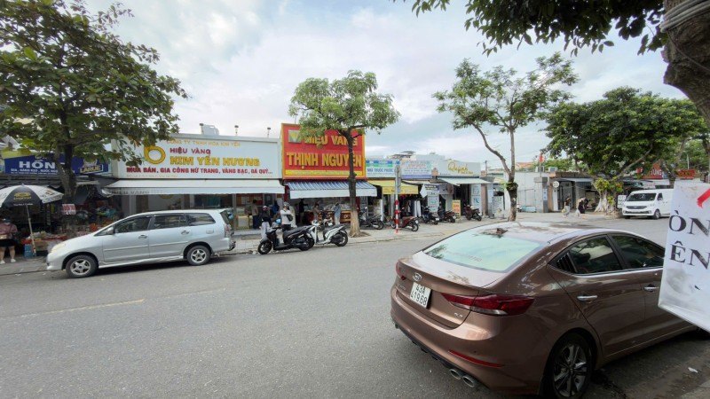 ► MT Triệu Việt Vương, Mặt Chợ Hà Thân, sát Cầu Tình Yêu, lõi Khu Du Lịch, 110m2, ngang 5m