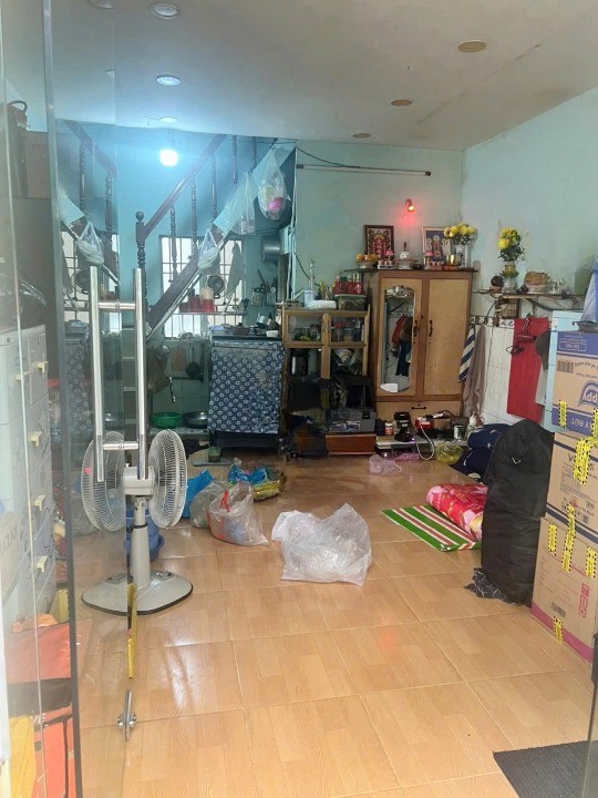 Nhà 1 lầu hẻm thông Dương Bá Trạc P1Q8, Giá : 2.9 Tỷ (TL)