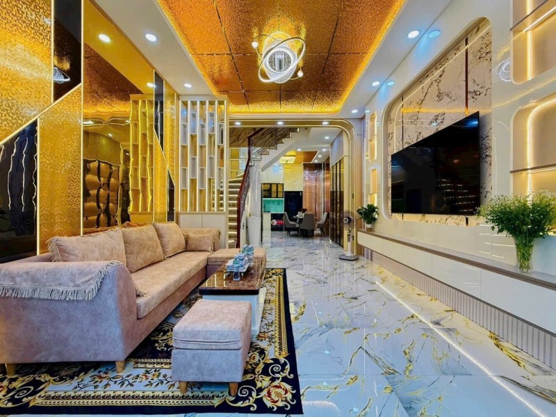 Bán nhà đẹp đường  Huỳnh Văn Nghệ, Tân Bình, TP HCM. DT 50m2, 4 tầng. Giá 7,9 tỷ, sổ hồng đầy đủ