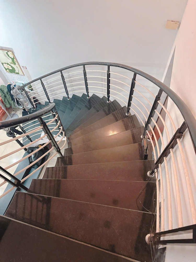 BÁN GẤP NHÀ 2 TẦNG – NGUYỄN THUẬT, GẦN BẾN XE TRUNG TÂM ĐÀ NẴNG