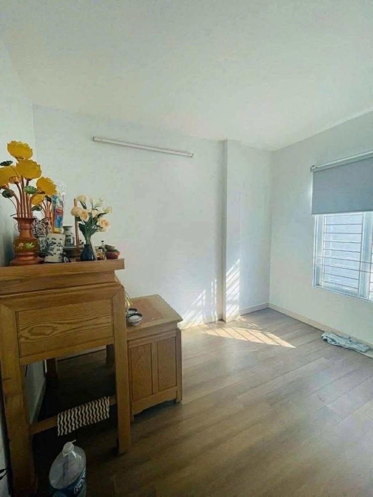 bán nhà đội cấn 35m x5 tầng 9,250 tỷ 2 thoáng 50m ra phố full nội thất