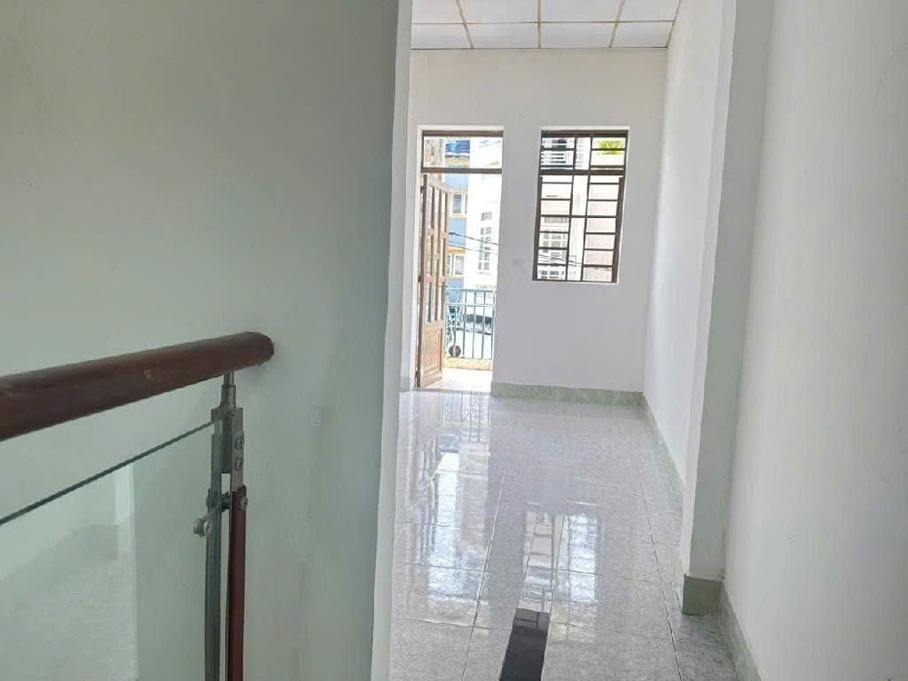 Nhà mặt tiền đường số 25 Lê Văn Thịnh ngang khủng hơn 6m, giá tốt bất ngờ