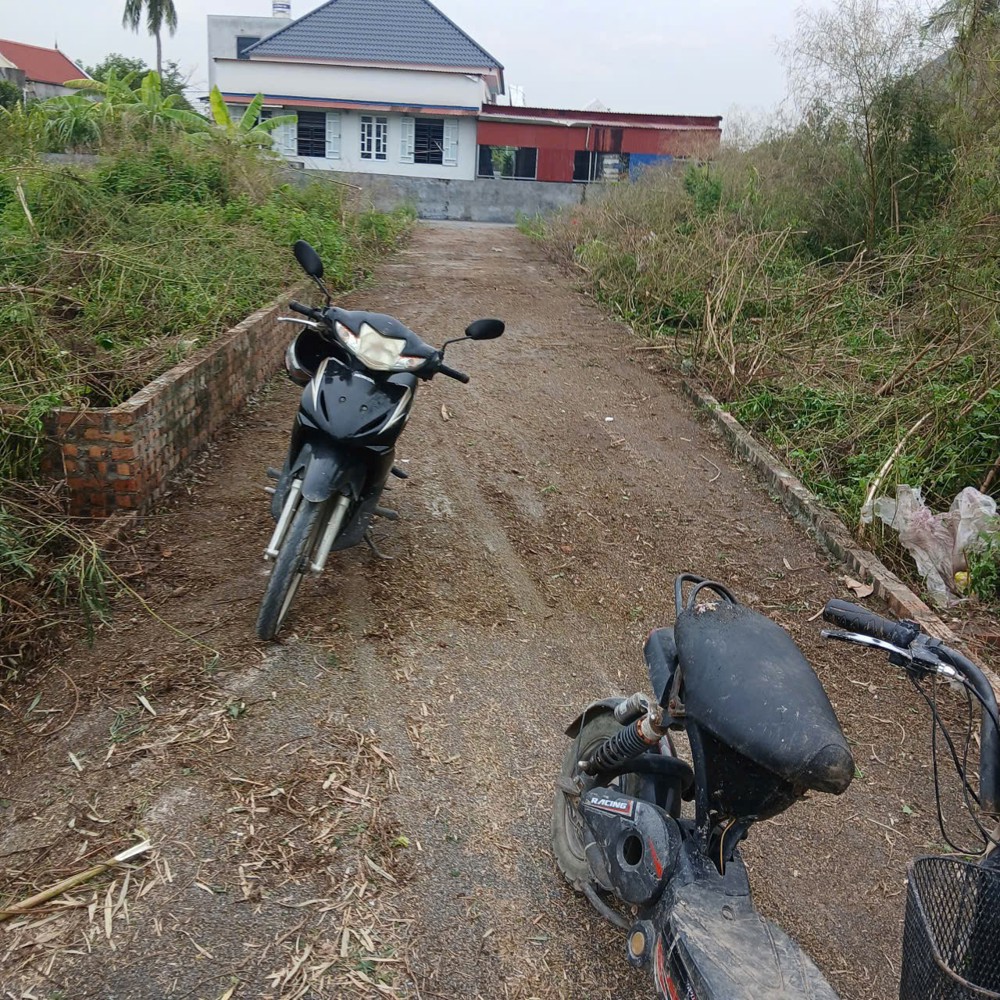 CHỈ 8XX TRIỆU – LÔ ĐẤT KÍNH TRỰC, TÂN PHONG – SAU NHÀ MẶT ĐƯỜNG TRỤC CHÍNH  ZALO 0567 222 555