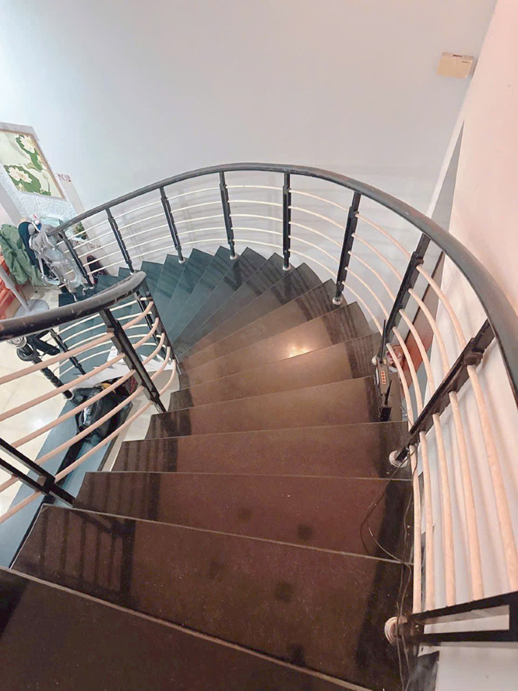 BÁN GẤP NHÀ 2 TẦNG – NGUYỄN THUẬT, GẦN BẾN XE TRUNG TÂM ĐÀ NẴNG