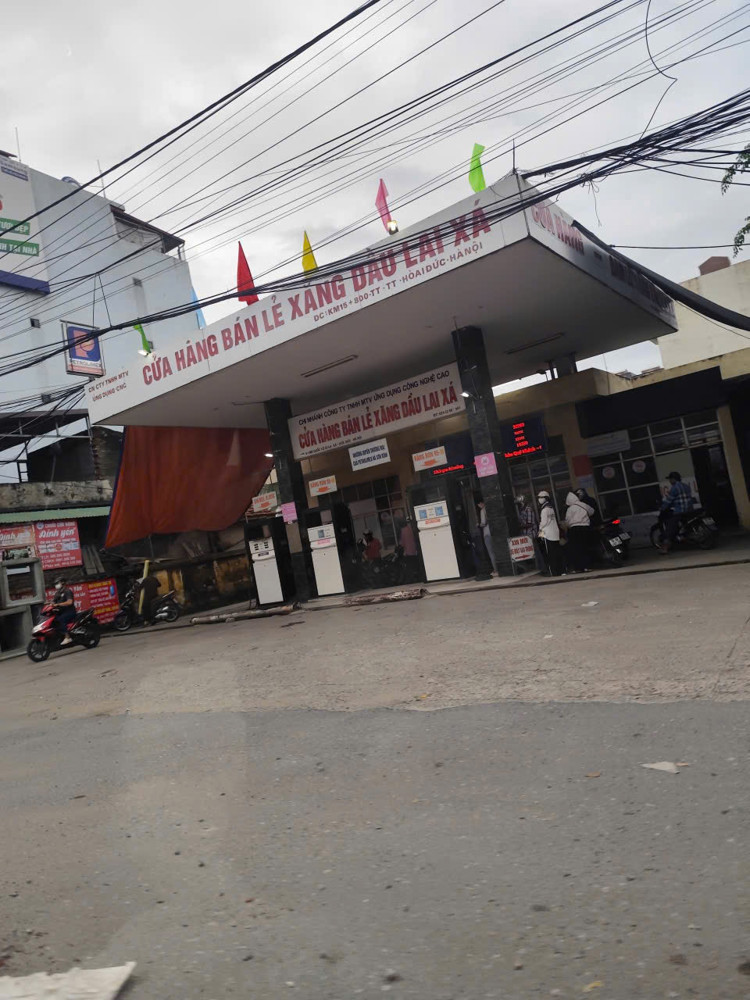 CC CẦN BÁN LÔ ĐẤT VÀNG ,PHÂN LÔ VĨA HÈ, Ô TÔ ĐỖ NGÀY ĐÊM TRƯƠC NHÀ .
LAI XÁ 73M KINH DOANH ĐƯỜNG