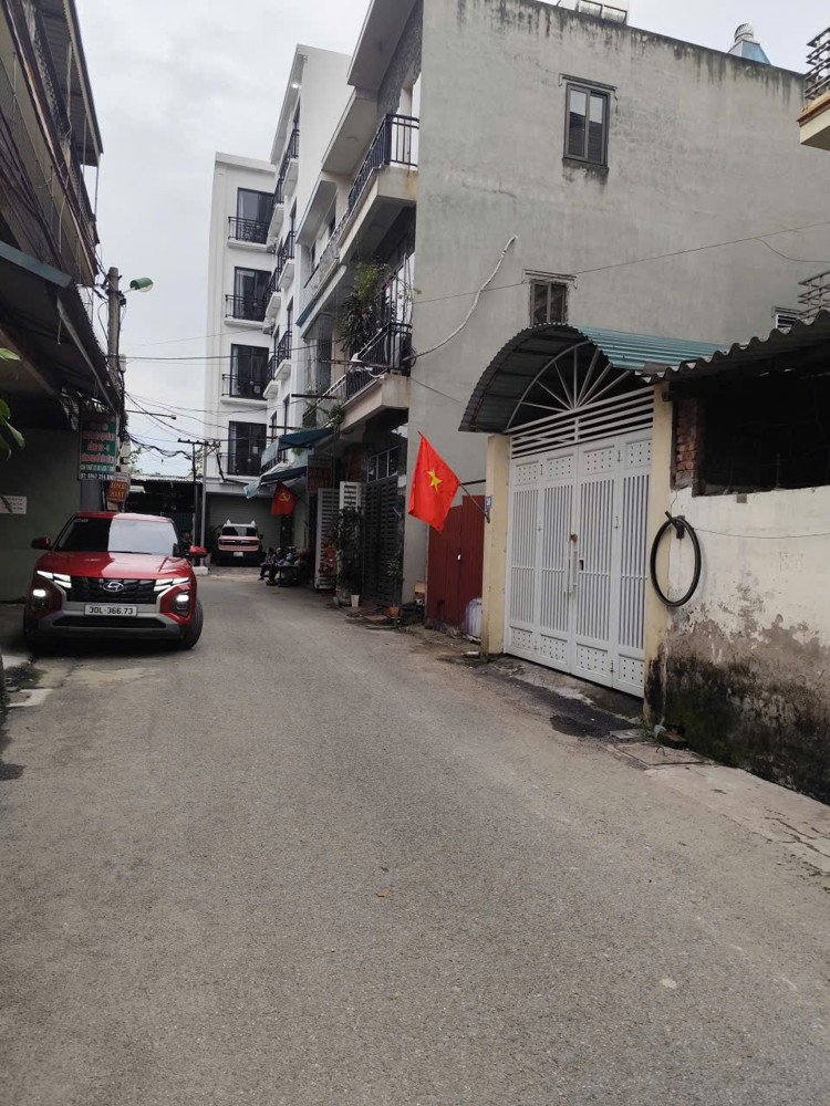 CC CẦN BÁN LÔ ĐẤT VÀNG ,PHÂN LÔ VĨA HÈ, Ô TÔ ĐỖ NGÀY ĐÊM TRƯƠC NHÀ .
LAI XÁ 73M KINH DOANH ĐƯỜNG