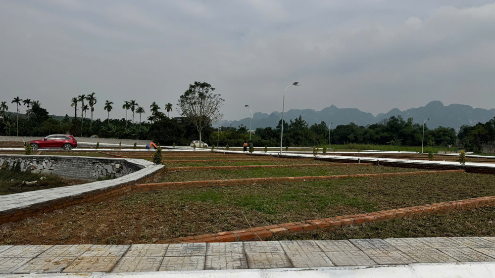 lô góc 365tr đường ô tô Lạc thủy, Hòa Bình – sổ hồng sang tên trong ngày