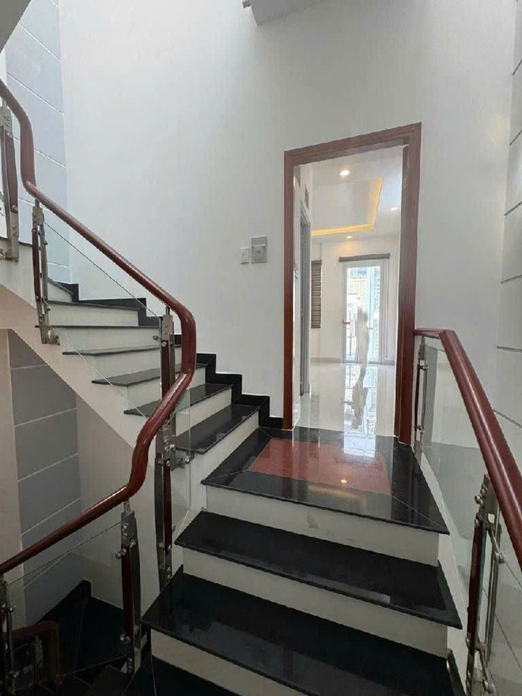 D1805 ⚡️ Giảm 100tr! Nhà Lê Văn Thọ Gò Vấp, SHR, Vuông, Đ.10m, 4x14m, 8.x tỷ