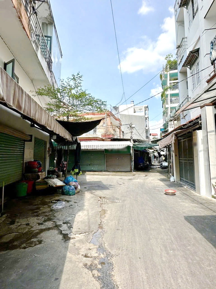 Nhà MT lô chợ Rạch Ông - P2 , Giá : 6,5 Tỉ (TL)