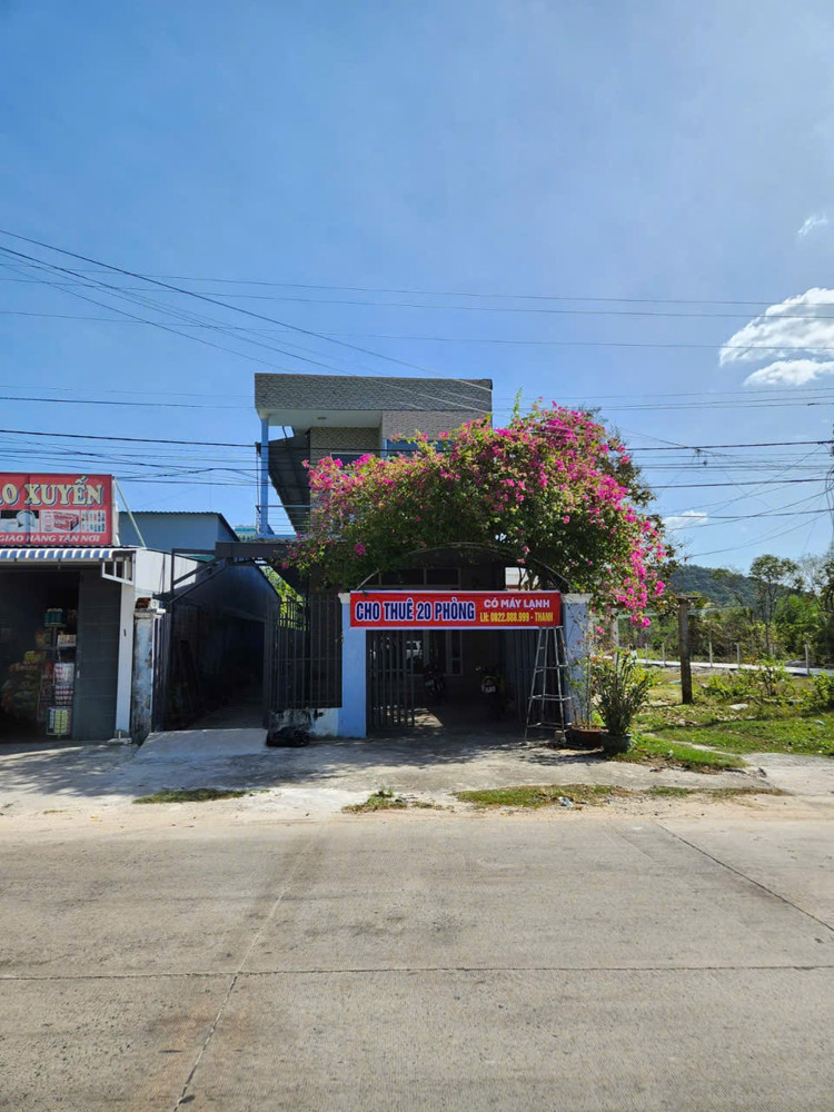 Cho thuê dãy trọ 20 phòng  Ngã 3 Hương Toàn Bến Tràm  45tr/tháng - Sẵn máy lạnh