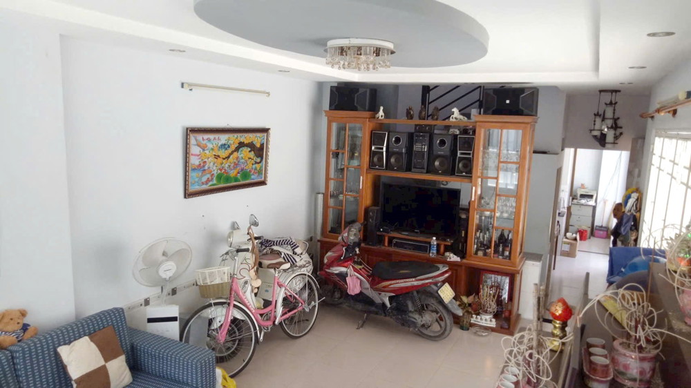 Nhà căn góc hẻm oto Tám Danh P4Q8, Giá : 7.2 Tỷ (Thương lượng)