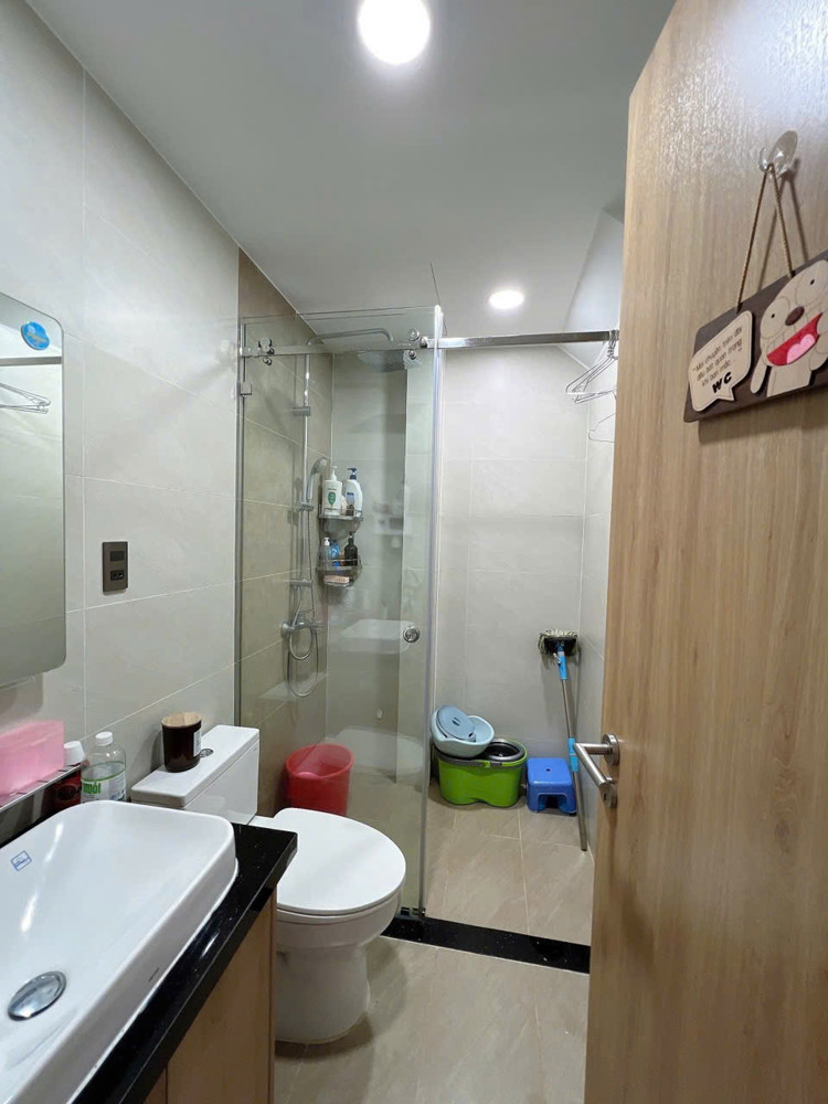 Oto tới nhà 1 lầu 3PN vài bước ra mặt tiền Phạm Hùng P4Q8