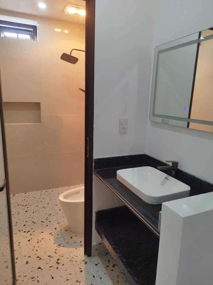 CẦN BÁN NHÀ GIÁ RẺ HẢI AN 3 TẦNG ĐỘC LẬP, SỔ ĐỎ CHÍNH CHỦ