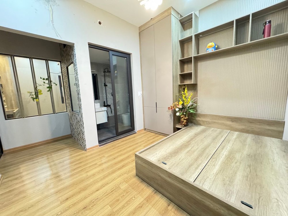 NHÀ MỚI 6 TẦNG Ô TÔ ĐỖ CỬA FULL NỘI THẤT Nguyễn Văn Cừ 51m X 11.9 tỷ Long Biên Hà Nội