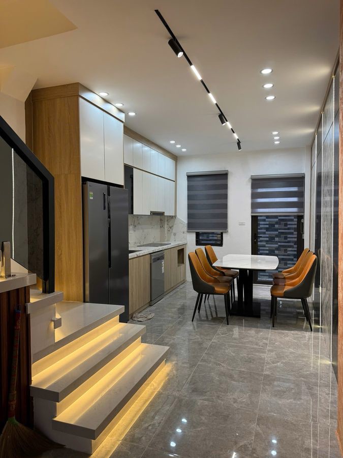 NHÀ MỚI FULL NÔI THẤT Đức Giang 55m2 X 3 Tầng  8.4 Tỷ Long Biên Hà Nội