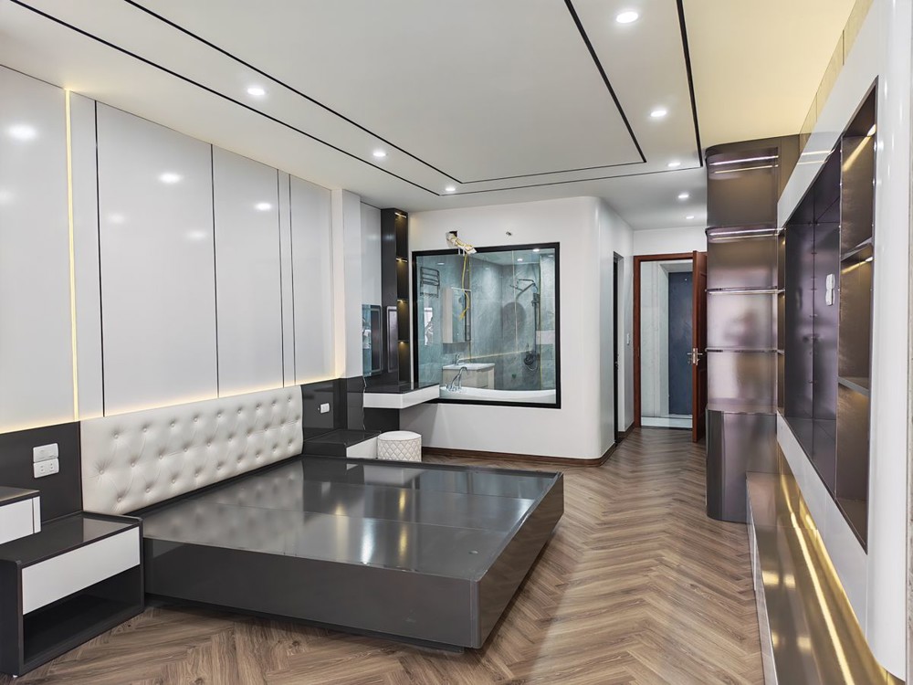 NHÀ MỚI- ĐẸP NGÕ THÔNG Ô TÔ ĐỖ CỬA FULL NỘI THẤT Bồ Đề 54m2 X 6Tầng X 16.9 tỷ Long Biên Hà Nội