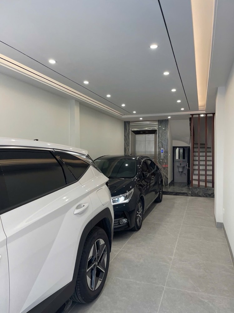 Bán nhà ngõ 135 Bồ Đề 58m x 6T gara thang máy kinh doanh nhỏ, giá đầu tư