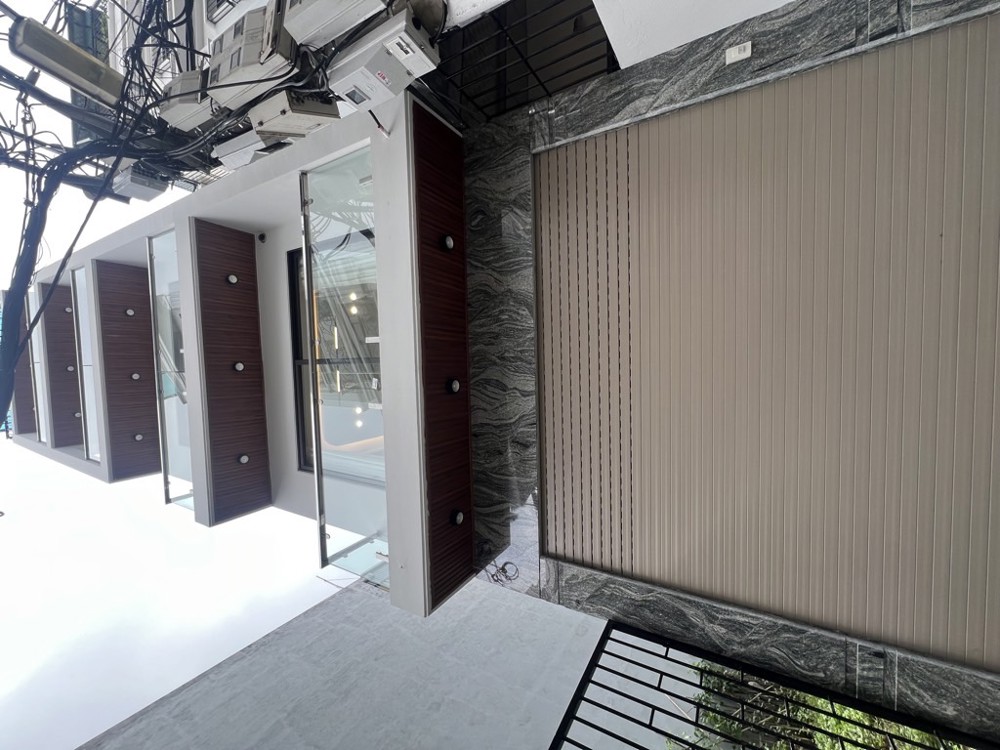 Bán nhà ngõ 135 Bồ Đề 58m x 6T gara thang máy kinh doanh nhỏ, giá đầu tư