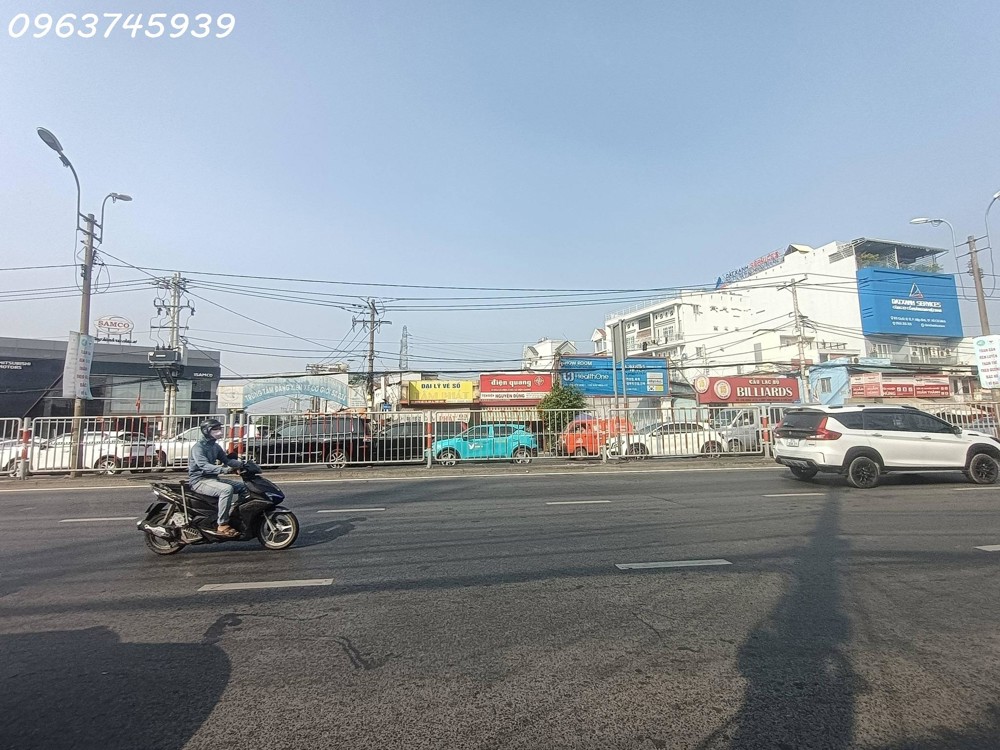 Bán gấp mặt tiền Quốc Lộ 13 Thủ Đức, 147m2, 3 tầng, 37 tỷ, Hiệp Bình Chánh