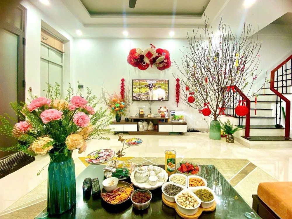 Bán Nhà Dương Văn Bé 42m2. 5 tầng. mặt tiền 5m. giá 9.5 Tỷ Hai Bà Trưng Hà Nội