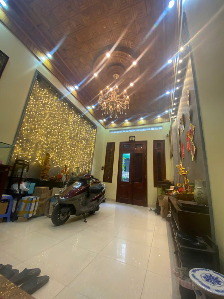 Bán Nhà Ngọc Thụy Long Biên 60M 5 Tầng Ô Tô Vào Nhà Khu Cán Bộ Dân Trí Cao