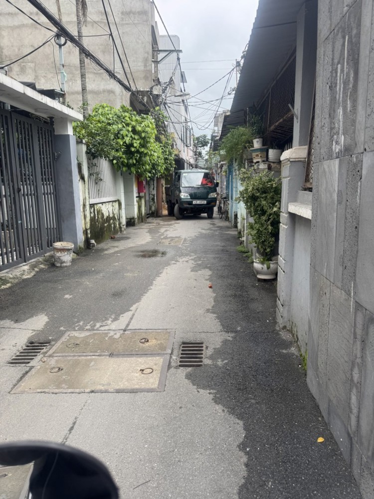 ► Dãy trọ Hải Châu kiệt thẳng thông 50m ra MT, 92m2, 4 phòng có gác, 4.2 tỷ