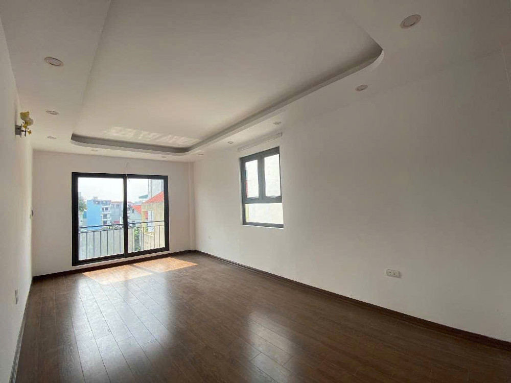 Bán Nhà Gia Quất Long Biên, Oto Tránh,Gần Chợ, Trường,Ngõ Rộng,38M