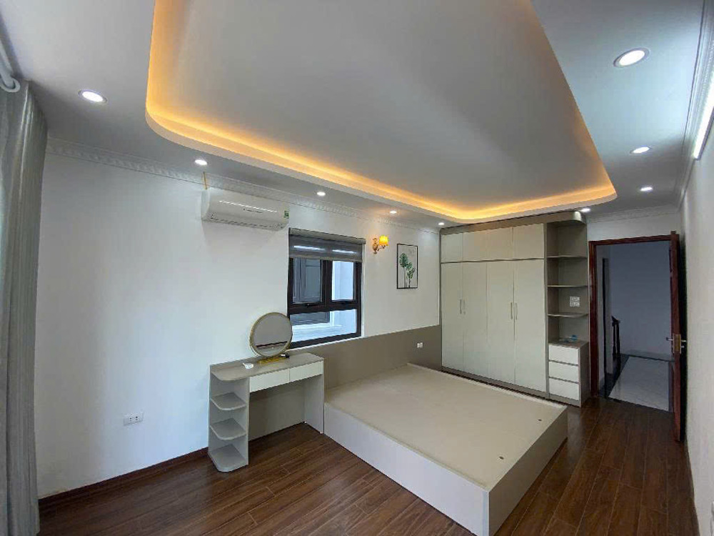 Bán Nhà Gia Quất Long Biên, Oto Tránh,Gần Chợ, Trường,Ngõ Rộng,38M