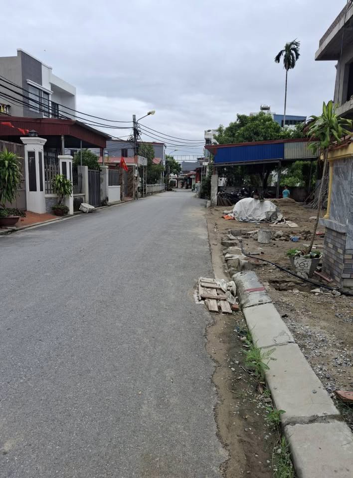 Bán lô đất mặt đường Hàng Tổng Hải An đường 6m vị trí đẹp