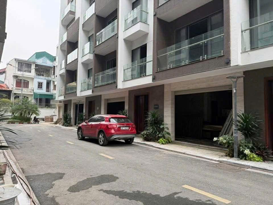 Liền Kề Ngọc Lâm, 82M X 6 Tầng, Mt 8M, Gần Mipec, Đối Diện Trục Đại Lộ Cảnh Quan Sông Hồng