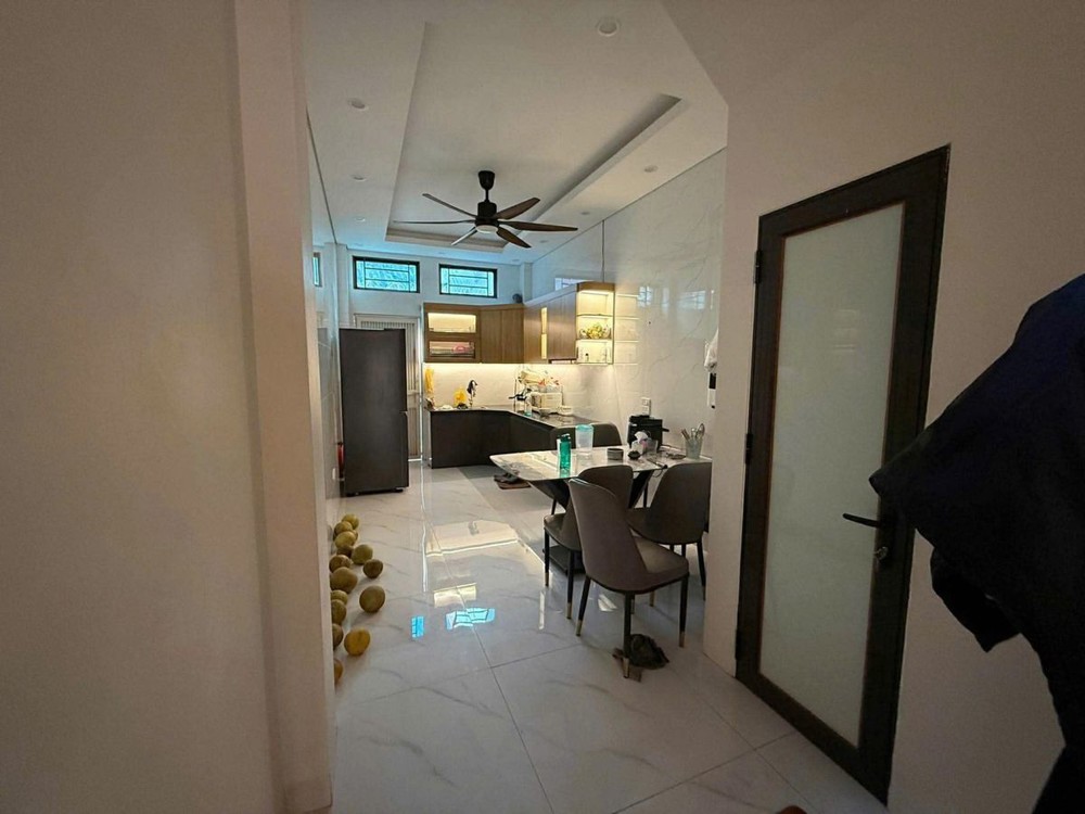 Nhà Đẹp Full Nội Thất Vũ Xuân Thiều 49M2 X 4 Tầng 9.3 Tỷ Long Biên Hà Nội