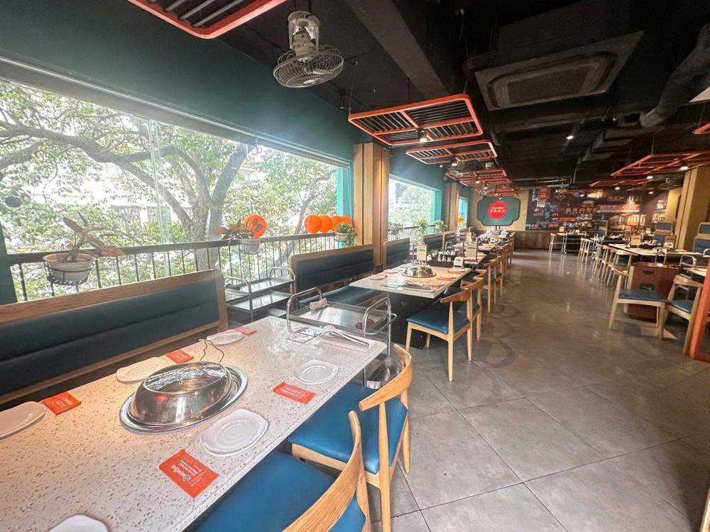 Bán Nhà Mp Hàng Cót, Sđ 200M², 6 Tầng, Mt 17M, Lô Góc, Cho Thuê 10.000 Usd/tháng