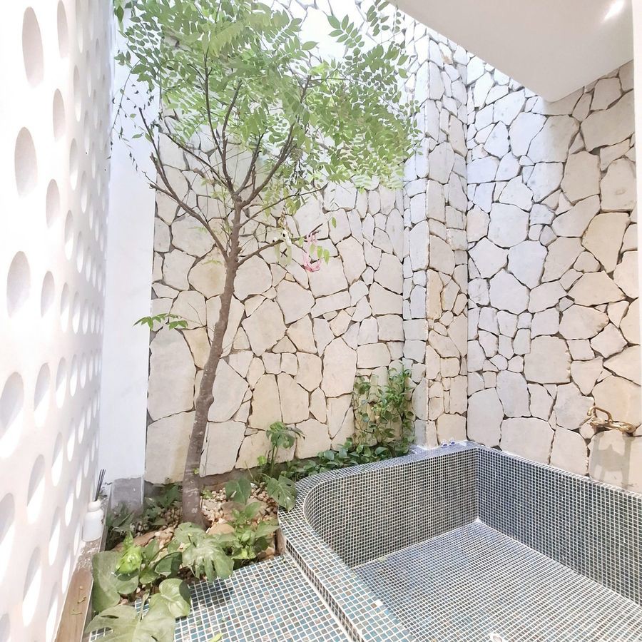 NHÀ ĐẸP FULL NỘI THẤT Ô TÔ ĐỖ CỬA Phố Trạm 34m2 X 6 Tầng 10.5 Tỷ Long Biên Hà Nội