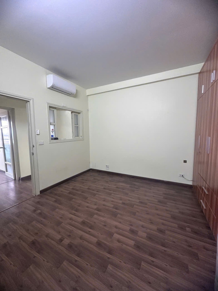 Bán căn hộ chung cư 671 Hoàng Hoa Thám, 87m2, 3 ngủ, 2 vệ sinh, 9.5 tỷ