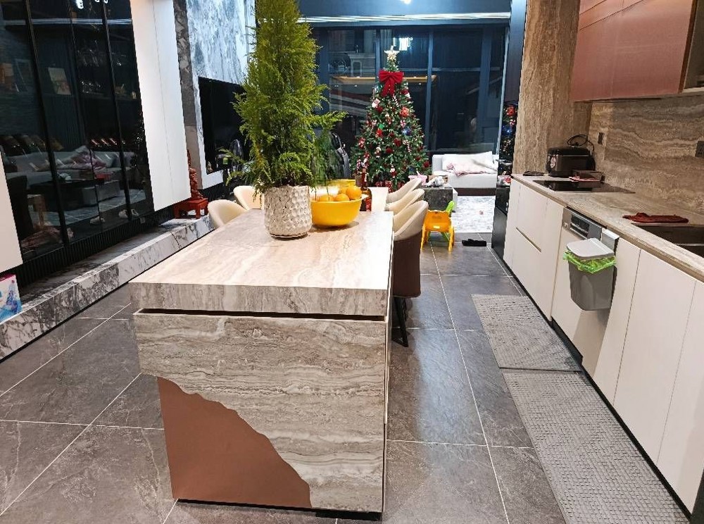 Bán nhà Hoàng Cầu_ô tô đỗ cửa ngủ nhà_vuông vắn_mt 6,5_86m2_giá chào 45 tỷ