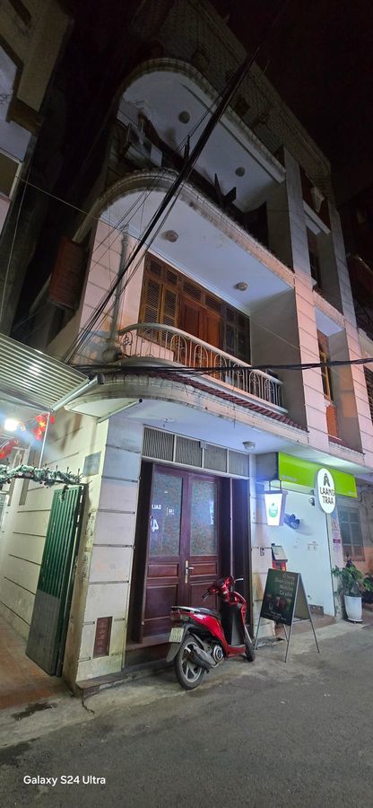 Bán Nhà Đông Các 54M2. 4 Tầng. Mặt Tiền 6.3M. Giá  31.5 Tỷ Đống Đa Hà Nội