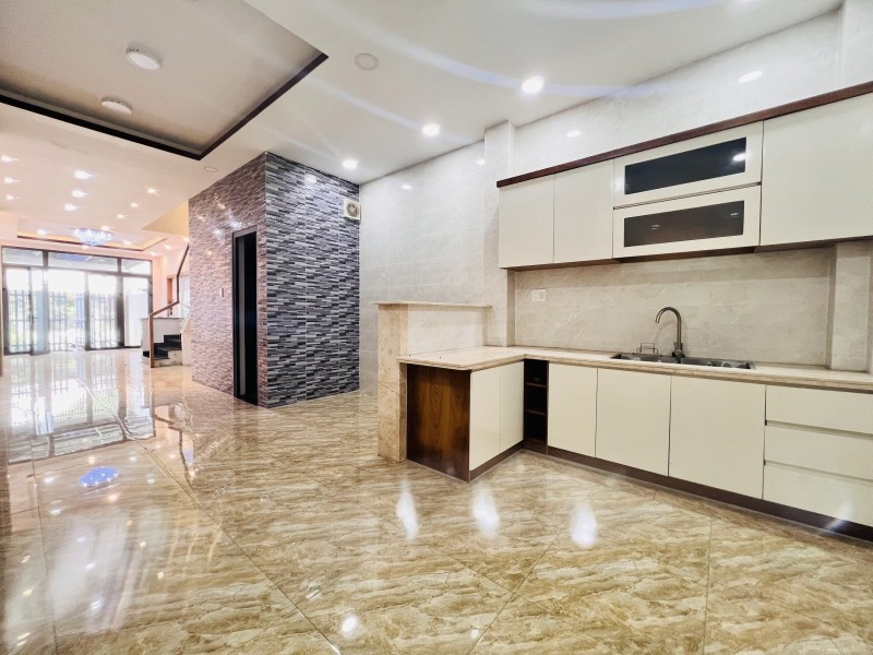 Bán nhà 3 tầng 85m2 , đường số 9, Linh Xuân, Thủ Đức, TP HCM - Sổ hồng, giá 6,15  tỷ. Liên hệ