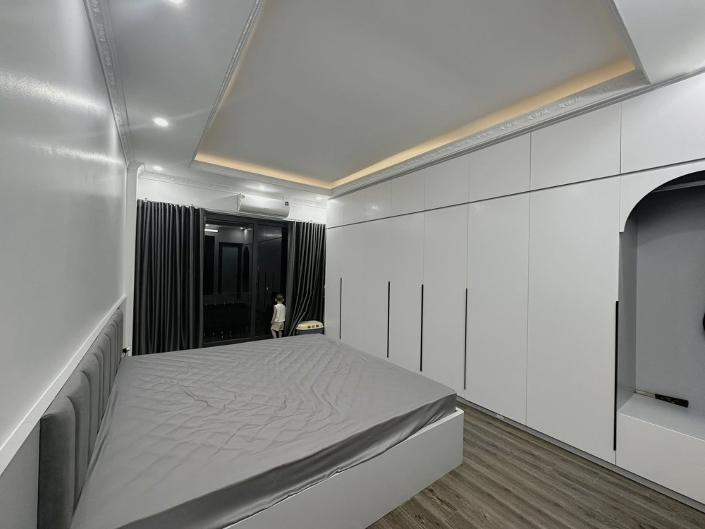 VIP TRẦN PHÚ- HÀ ĐÔNG- VÀI BƯỚC CHÂN RA MẶT PHỐ- NHỈNH 8 TỶ