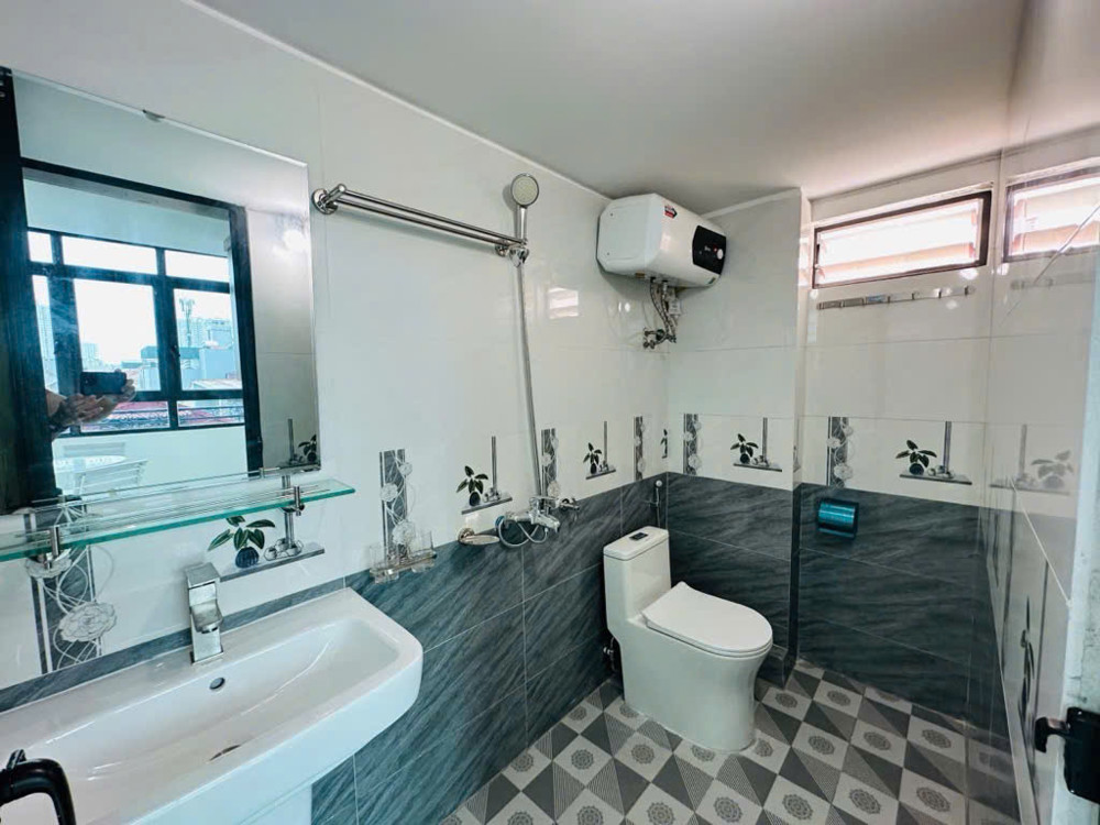 CHỢ PHAN ĐÌNH GIÓT-CCMN FULL NỘI THẤT-THANG MÁY-3 THOÁNG CỰC HIẾM-OTO KINH DOANH-NHÀ ĐẸP