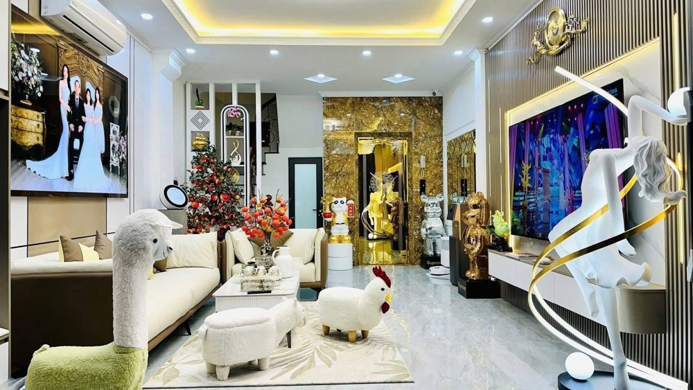 CỰC HIẾM THANG MÁY- NHÀ ĐẸP MỚI TIHH-PHỐ XUÂN ĐỈNH-31M ,5T, 8,8 TỶ -GẦN Ô TÔ- NGÕ THÔNG