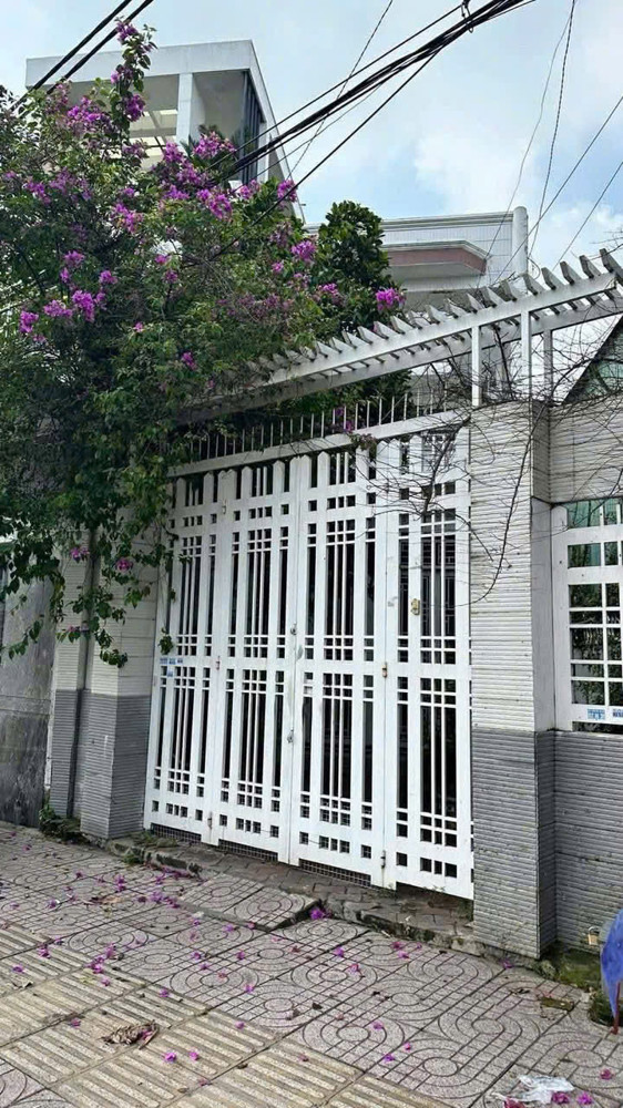 Nhà Mặt Tiền Tô Ký – Ngay Ngã Ba Chùa Đặng Thúc Vịnh – Kinh Doanh Cực Vip