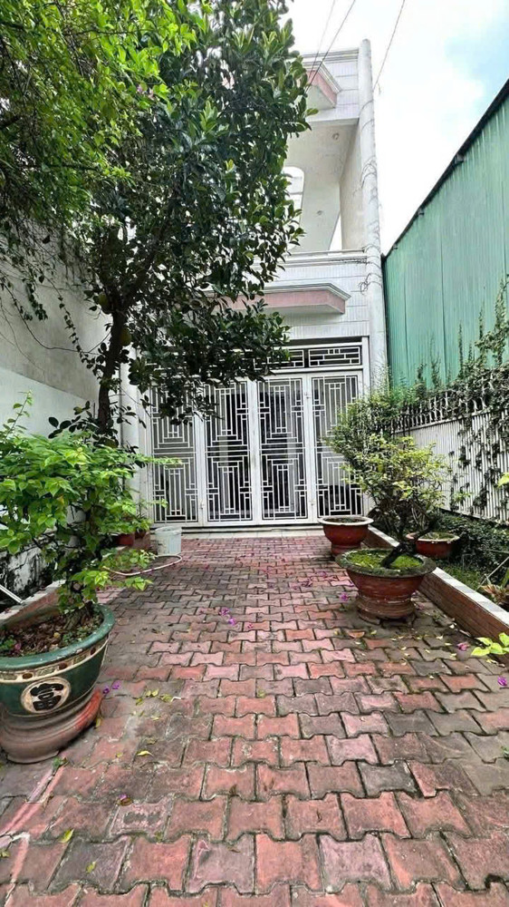 Nhà Mặt Tiền Tô Ký – Ngay Ngã Ba Chùa Đặng Thúc Vịnh – Kinh Doanh Cực Vip