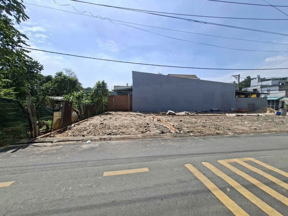 SỈ 3 LÔ ĐẤT MẶT TIỀN TÂN XUÂN 4 – SÁT SONG HÀNH – KINH DOANH ĐỈNH