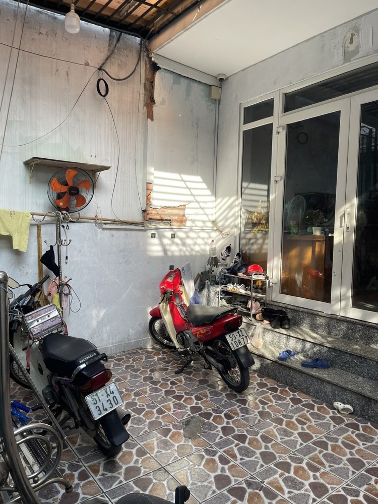 NHÀ ĐẸP – GIÁ TỐT –CHÍNH CHỦ CẦN BÁN NHÀ TẠI 526/33 Đường Phạm Văn Đồng, P. Linh Đông, Thủ Đức, HCM