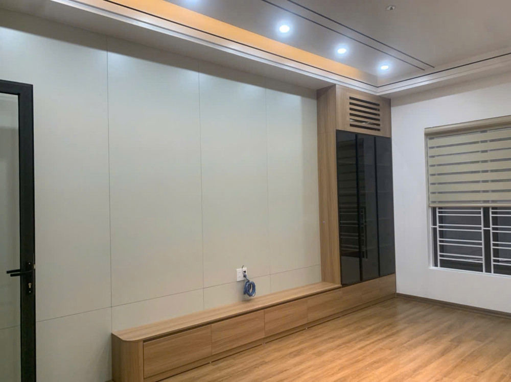 Cần Bán Nhà 5 Tầng Mới Xây Có Thang Máy – Lô 22 Lê Hồng Phong, Hải Phòng  Vị Trí Đắc Địa – Đường 15m