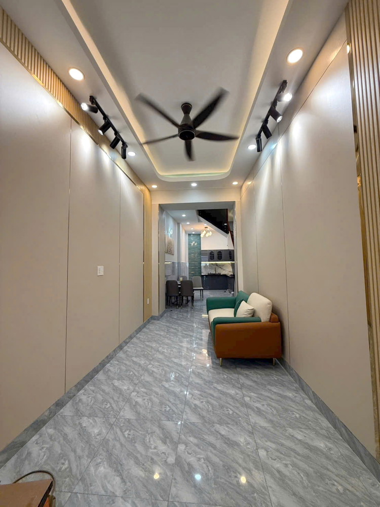 Mặt tiền Dã Tượng P.Chánh Hưng (P10Q8)